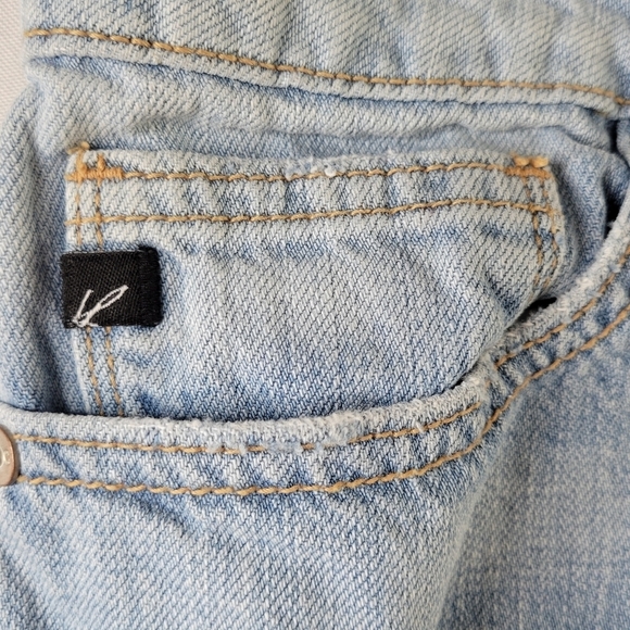 KanCan Jeans Size 9/28 32X27 Blue Boyfriend Mom Light Wash Distressed Ripped - Picture 4 of 13